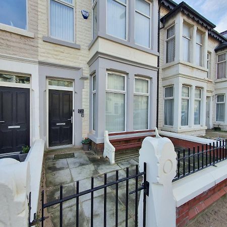 Dysa Crystal House Villa Blackpool Eksteriør billede