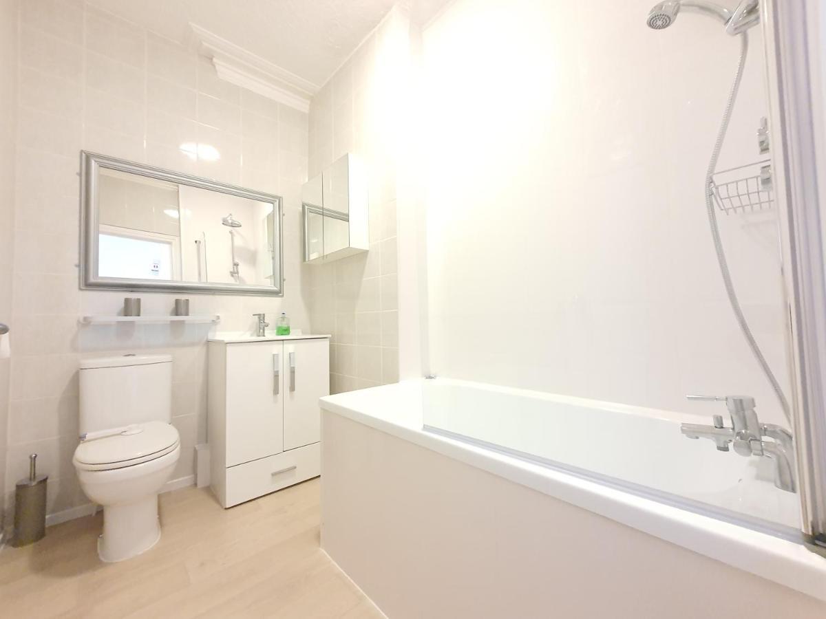 Dysa Crystal House Villa Blackpool Eksteriør billede