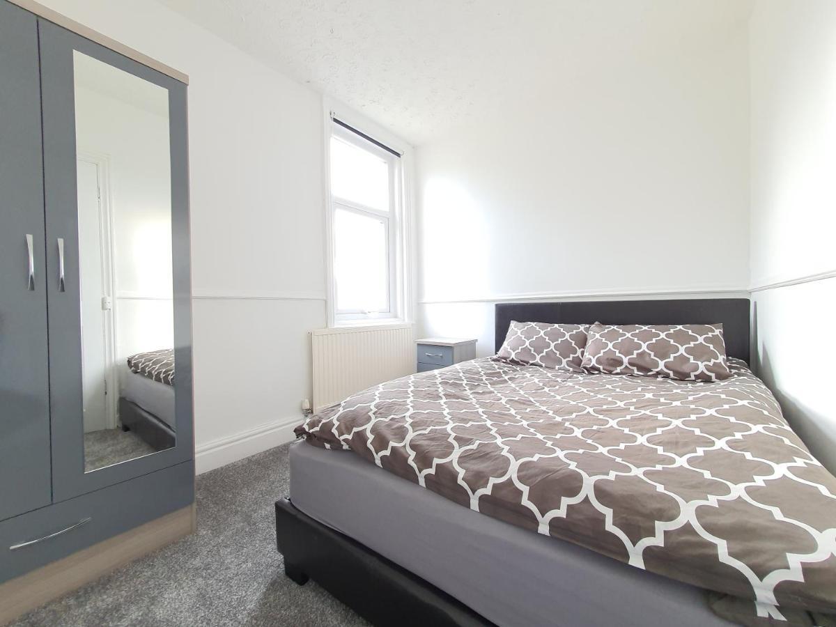 Dysa Crystal House Villa Blackpool Eksteriør billede